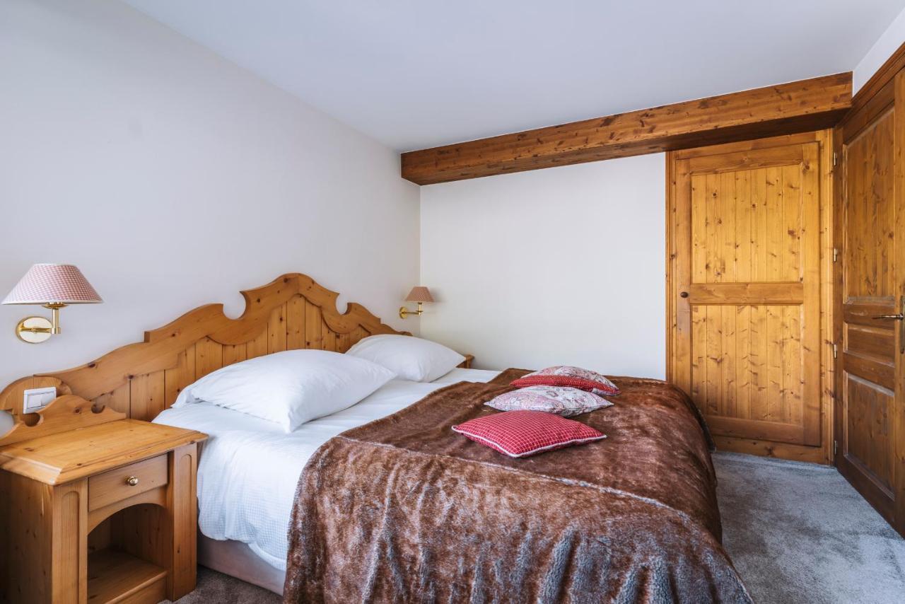 Hotel Les Peupliers คูร์เชอแวล ภายนอก รูปภาพ