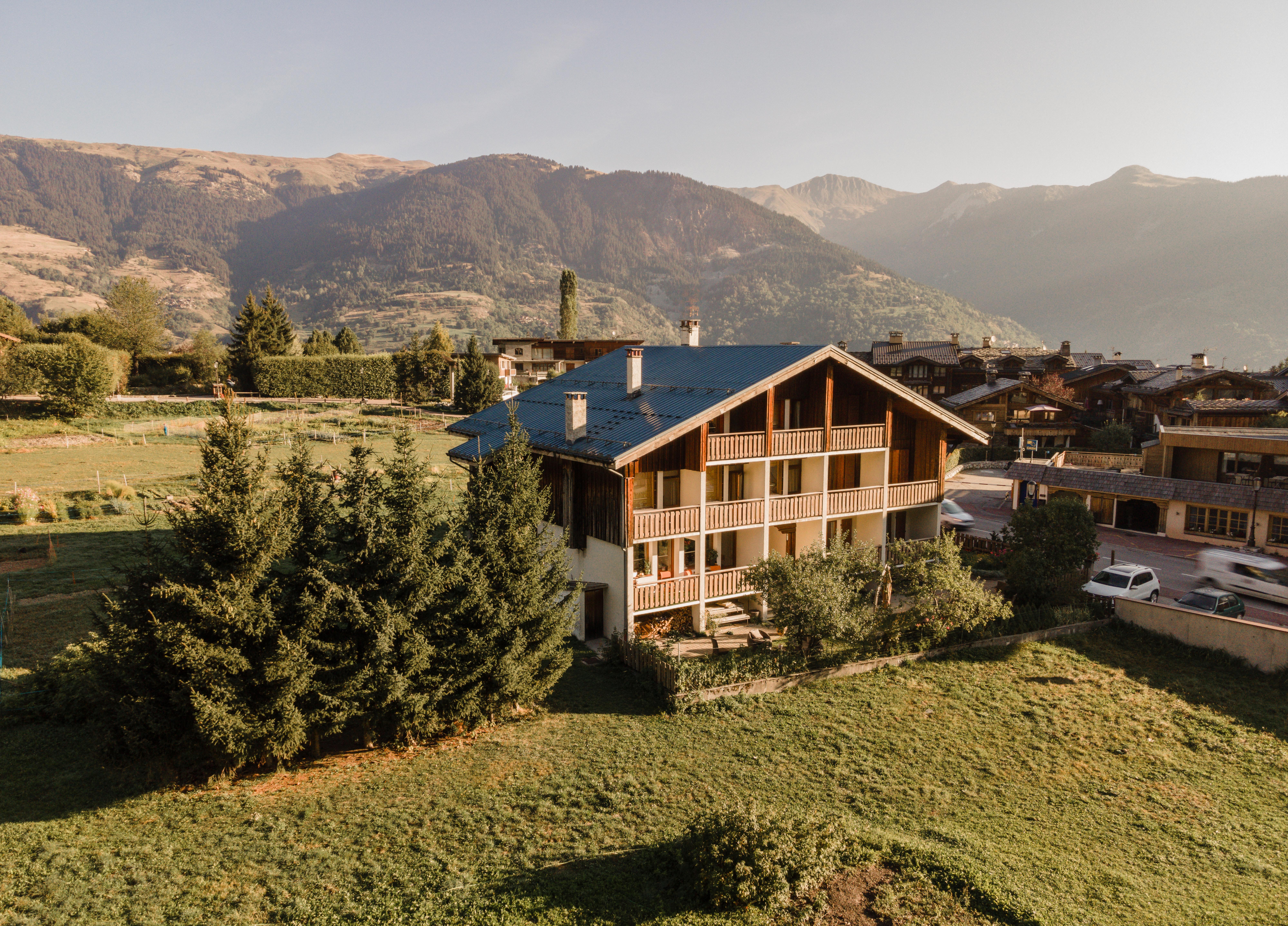 Hotel Les Peupliers คูร์เชอแวล ภายนอก รูปภาพ
