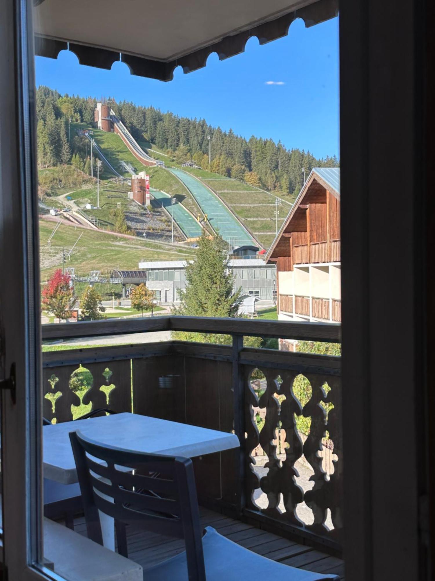 Hotel Les Peupliers คูร์เชอแวล ภายนอก รูปภาพ